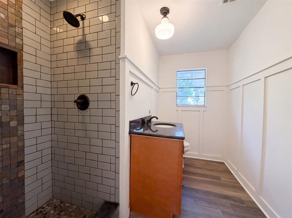 1856 Carl Street Property Photo 15