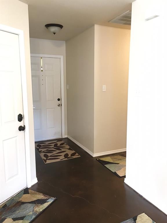 3849 Notre Dame Circle Property Photo 11