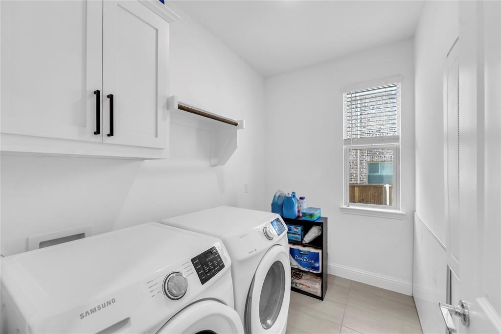 2218 Christopher Lane Property Photo 8