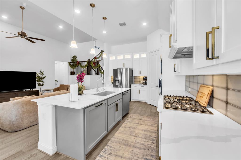 2218 Christopher Lane Property Photo 15