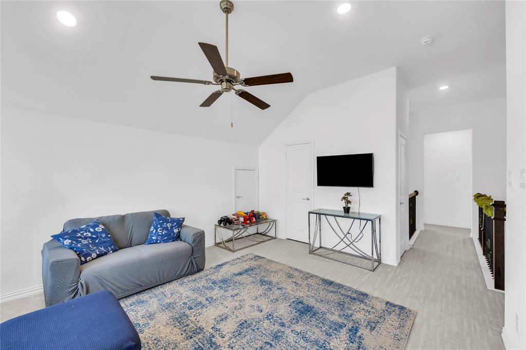 2218 Christopher Lane Property Photo 24