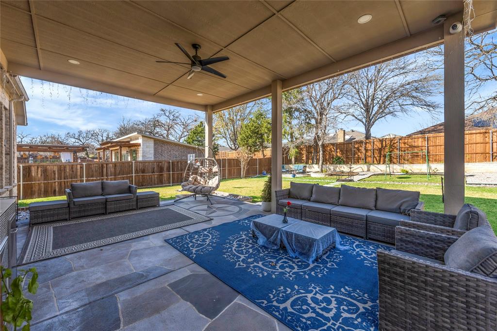 2218 Christopher Lane Property Photo 34