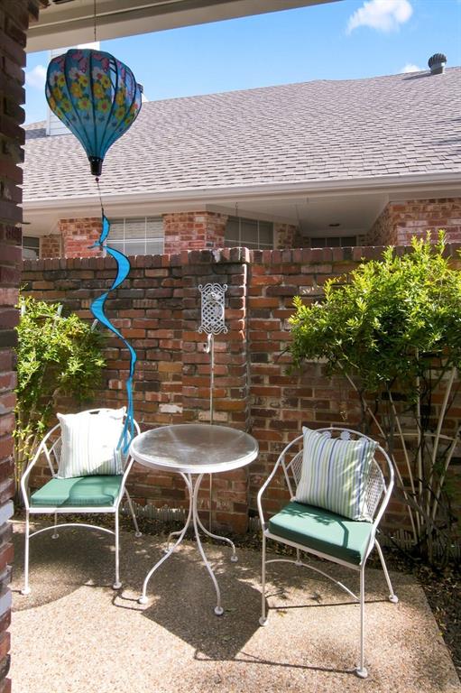 528 Chateau Trail Property Photo 26
