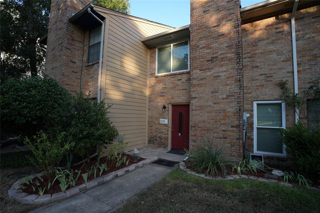 2276 Colony Court Property Photo 2