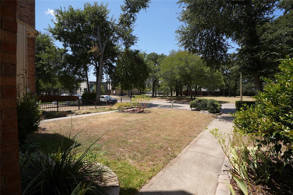 2276 Colony Court Property Photo 3