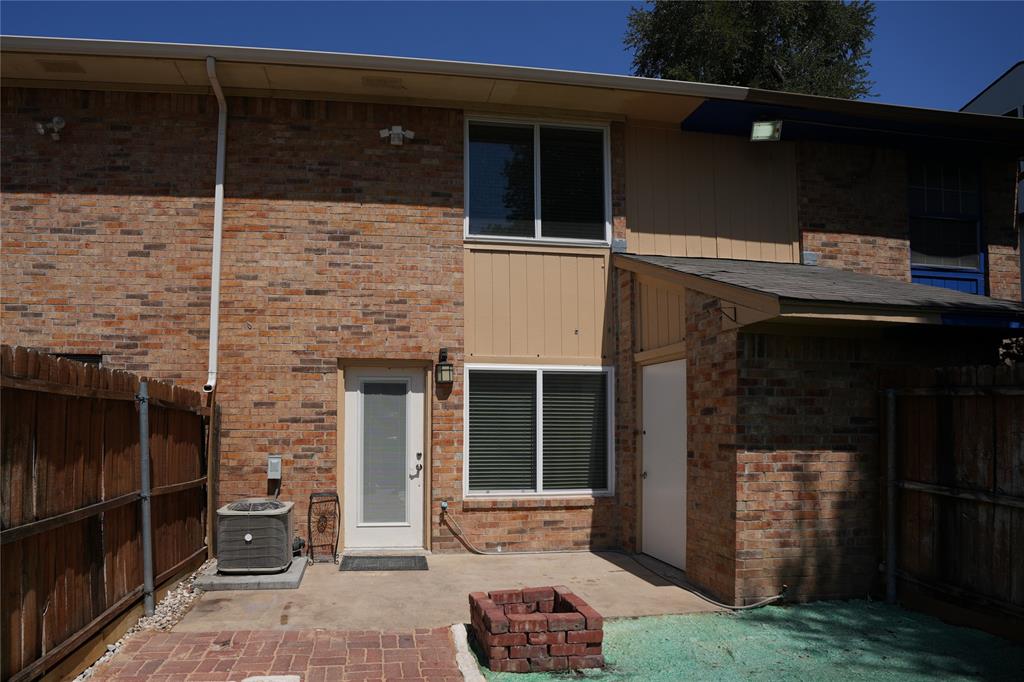 2276 Colony Court Property Photo 26