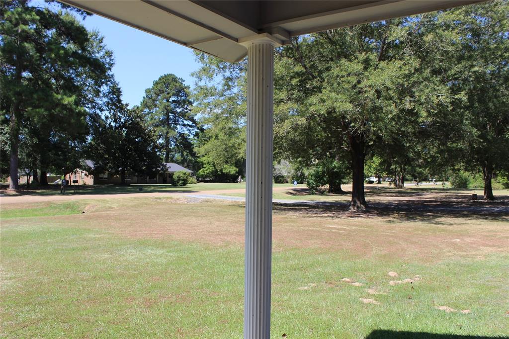 220 Se 5th Avenue Property Photo 5