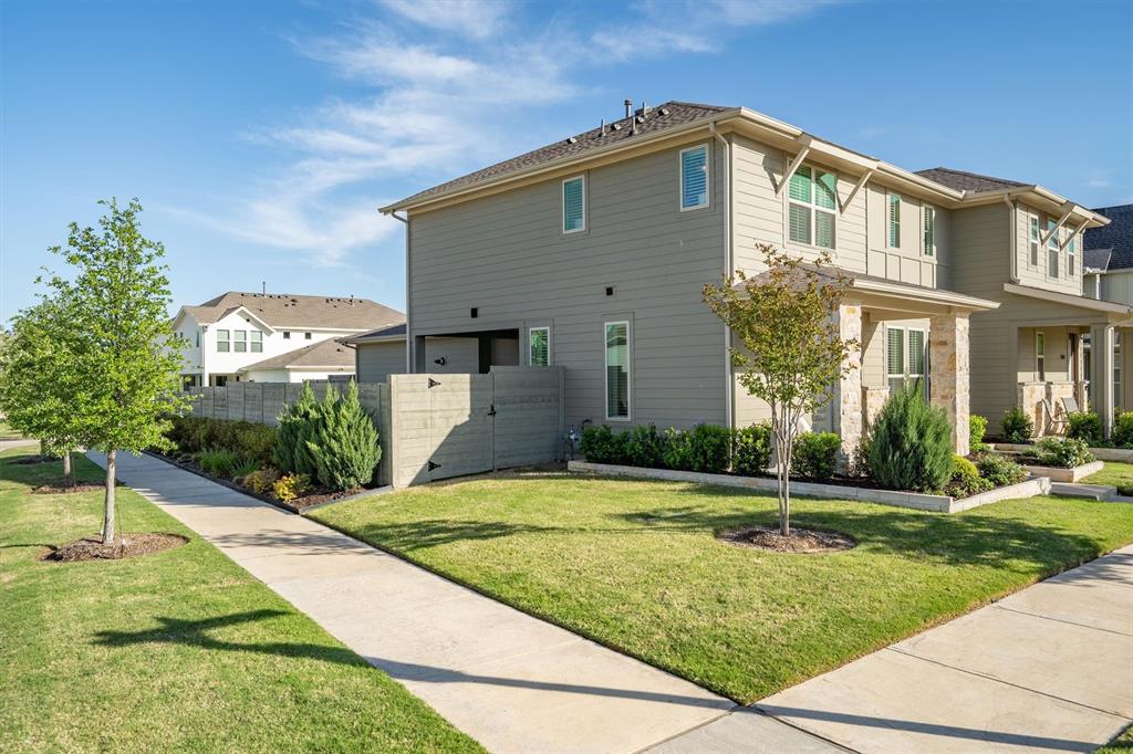 1346 Roundup Way Property Photo 6
