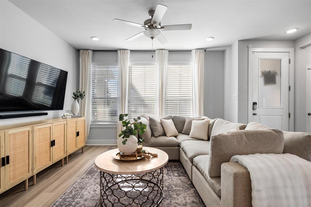 1346 Roundup Way Property Photo 18