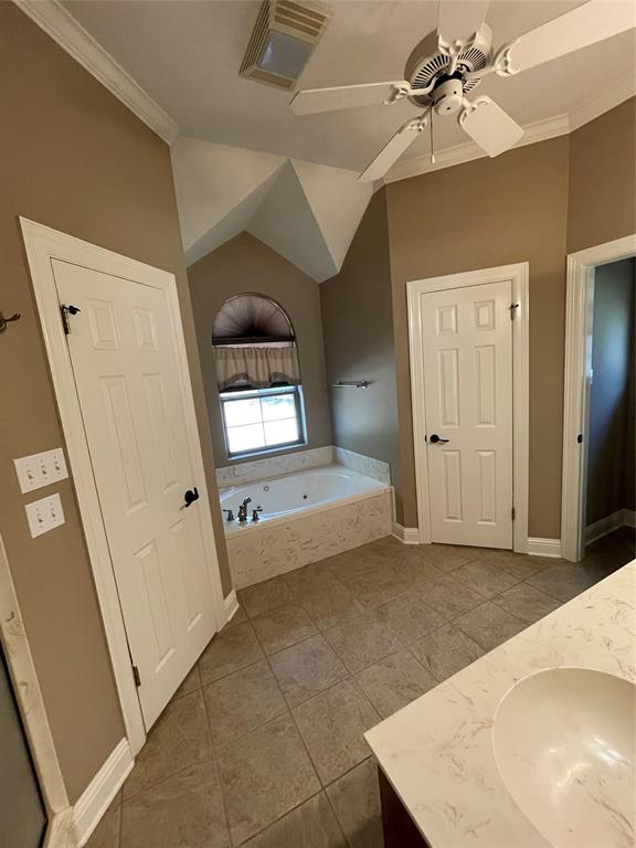 1035 Crouch Road Property Photo 6