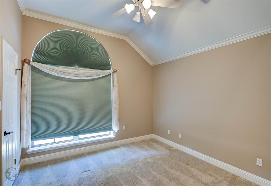1035 Crouch Road Property Photo 8
