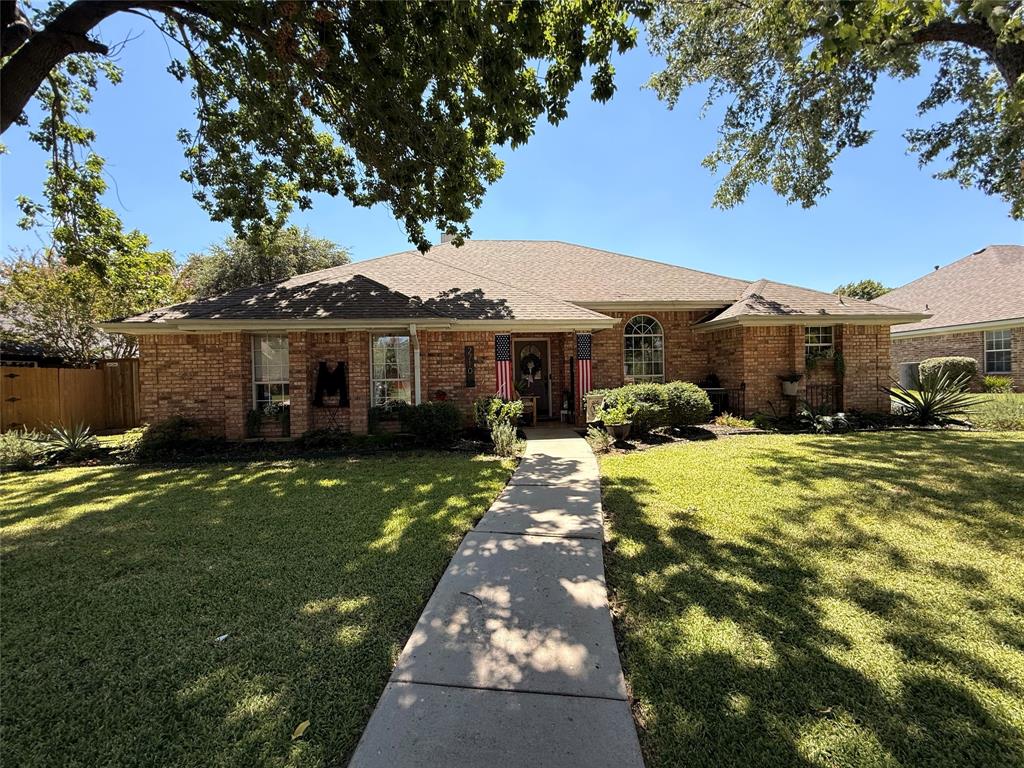 2710 Hunters Run Property Photo 2