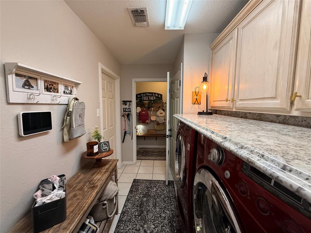 2710 Hunters Run Property Photo 17