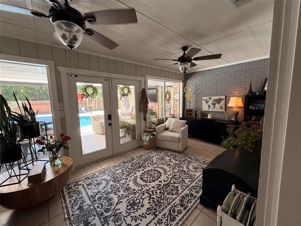 2710 Hunters Run Property Photo 18