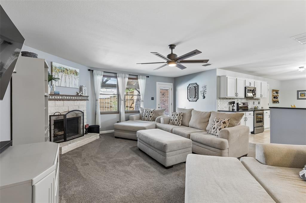 2903 Meadow Bluff Drive Property Photo 14