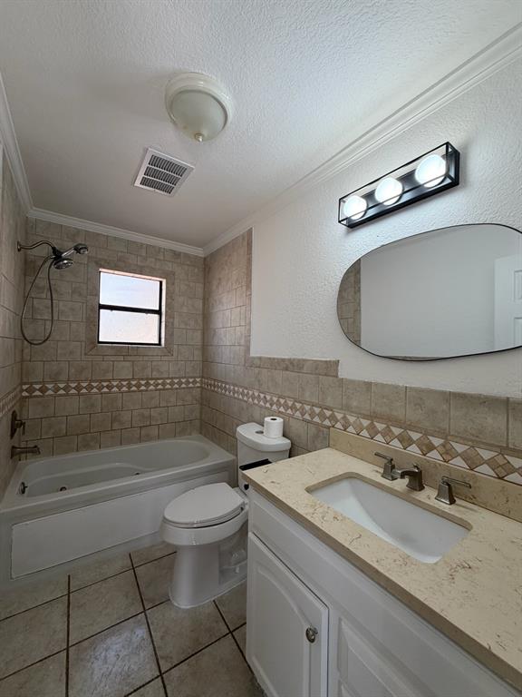 5211 Longshore Drive Property Photo 16