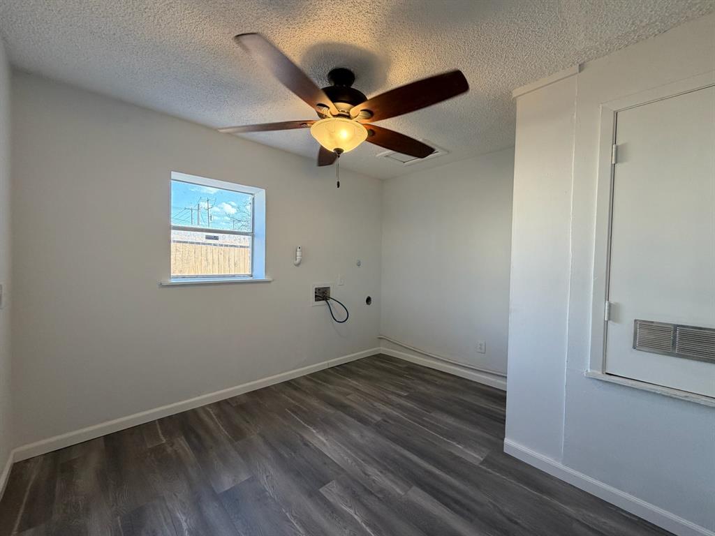 5211 Longshore Drive Property Photo 17