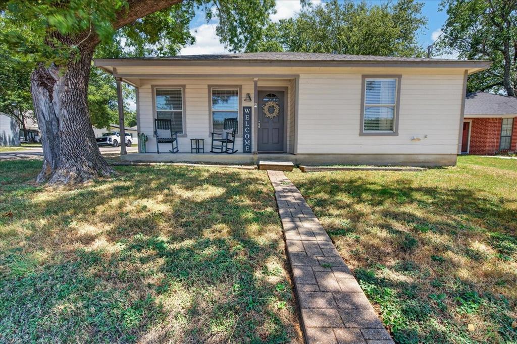 401 S 3rd Street Property Photo 1