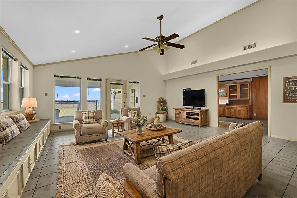 5108 Woodard Avenue Property Photo 15