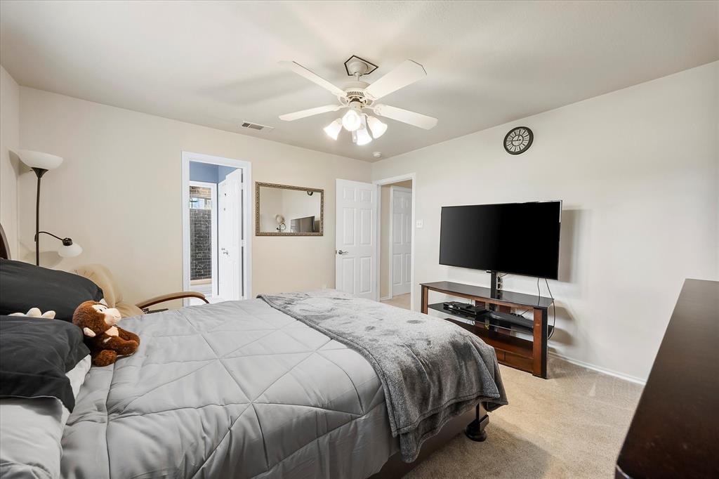 1025 Oak Hollow Lane Property Photo 21