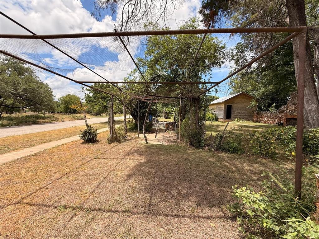 806 S Willow Street Property Photo 7