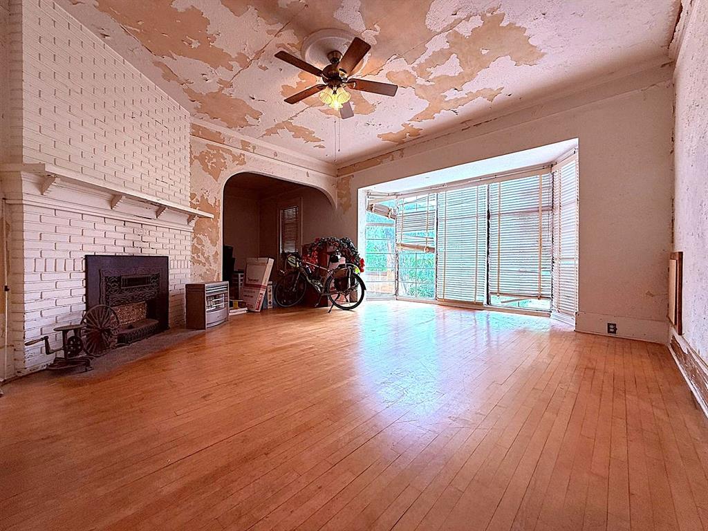 806 S Willow Street Property Photo 19