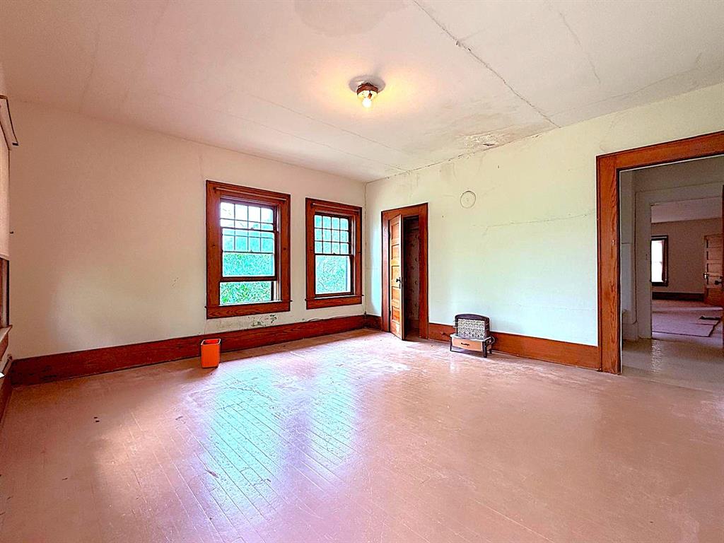 806 S Willow Street Property Photo 22