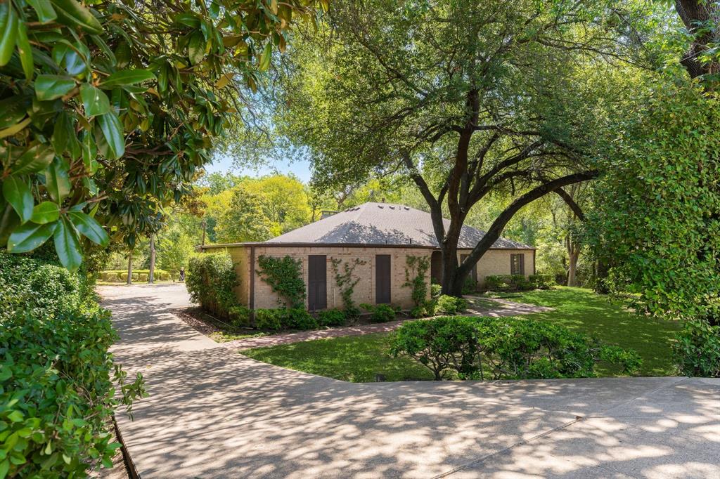 13828 Hillcrest Road Property Photo 7