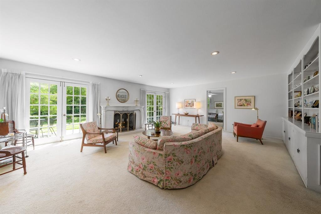 13828 Hillcrest Road Property Photo 15