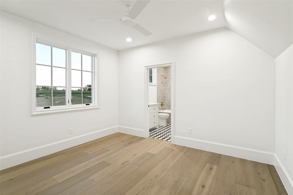 994 San Jacinto Drive Property Photo 18