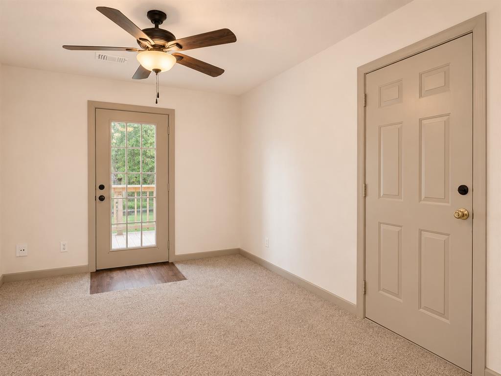 414 E Main Street Property Photo 18