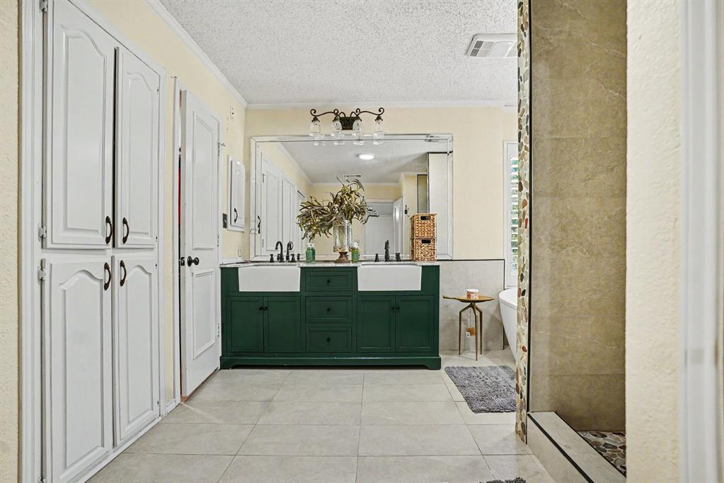 1349 Mantlebrook Drive Property Photo 34