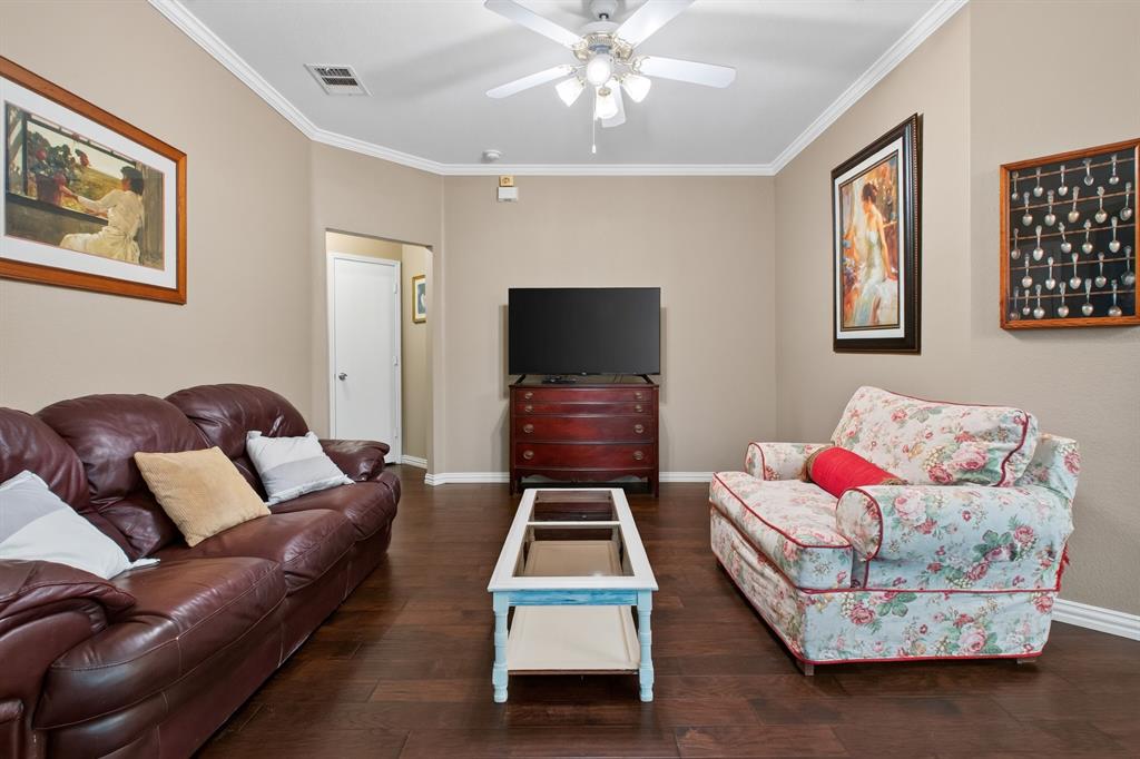 321 Pemberton Drive Property Photo 3