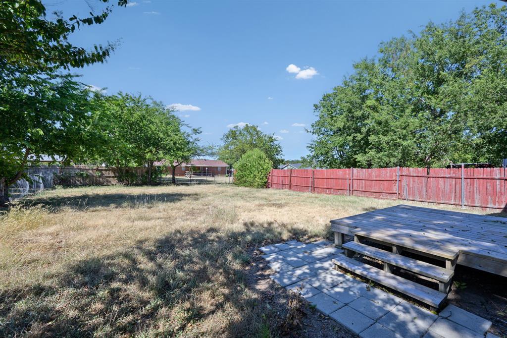 1210 Elmira Street Property Photo 5