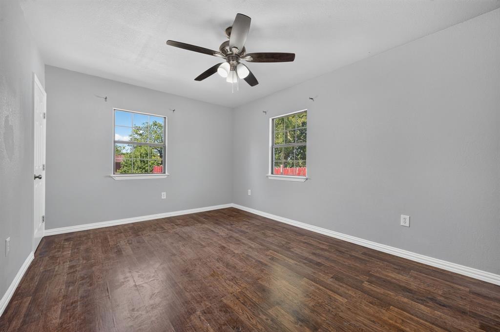 1210 Elmira Street Property Photo 20