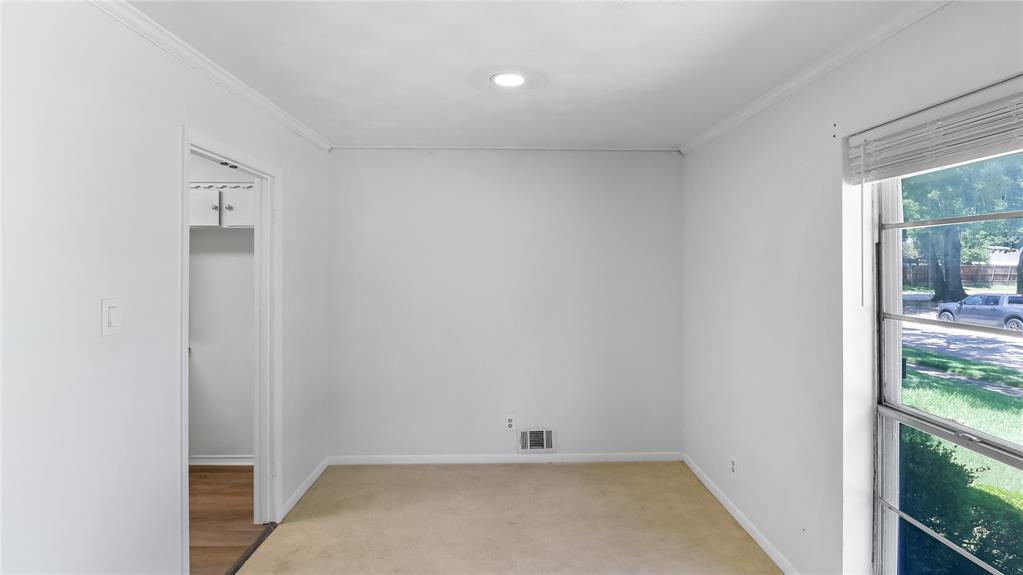 1526 Charleston Drive Property Photo 16