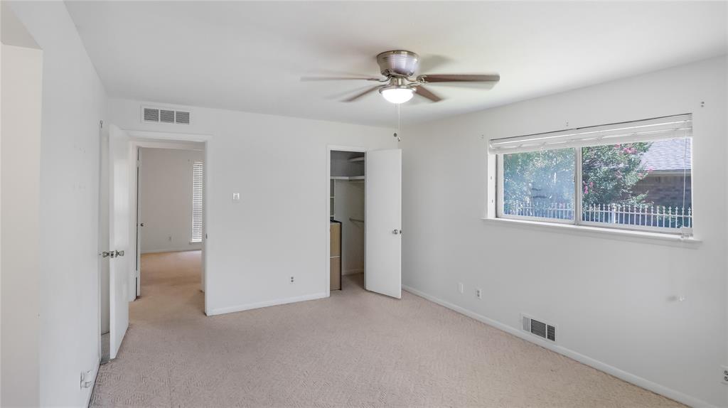 1526 Charleston Drive Property Photo 18