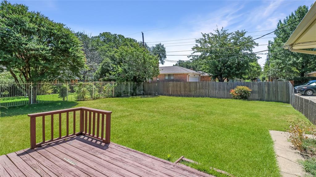 1526 Charleston Drive Property Photo 26