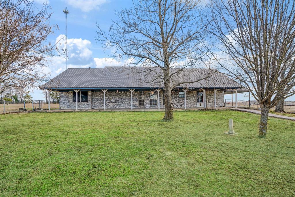 3754 County Road 11300 Property Photo 3