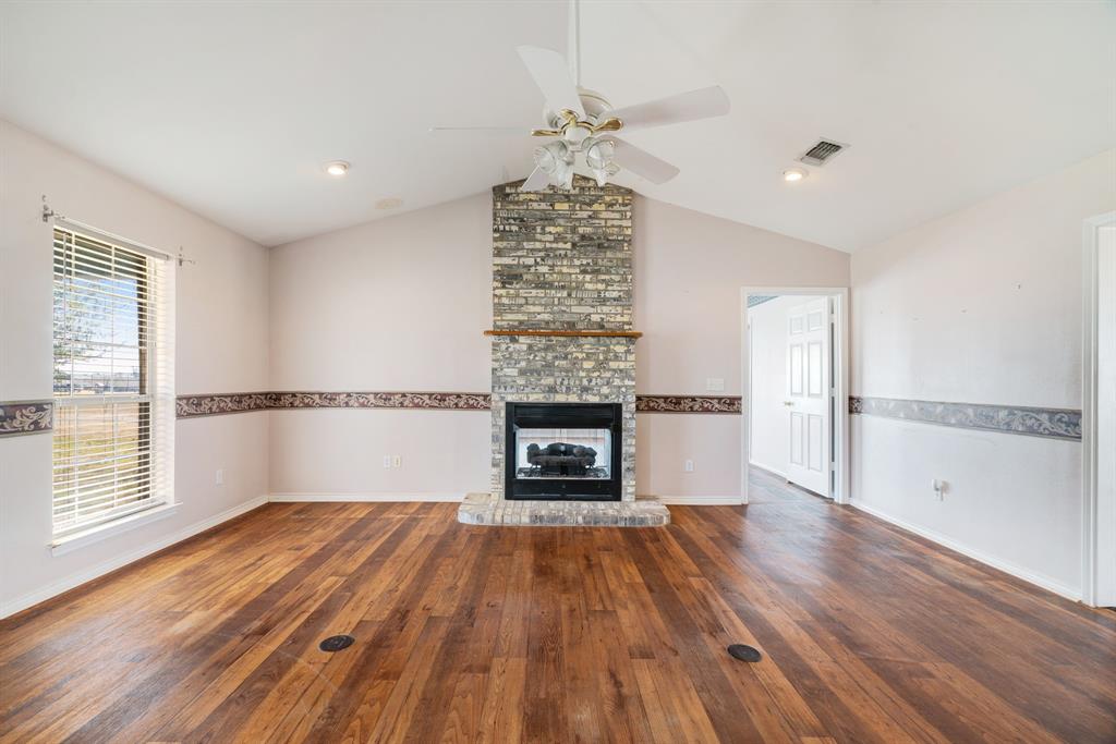 3754 County Road 11300 Property Photo 4