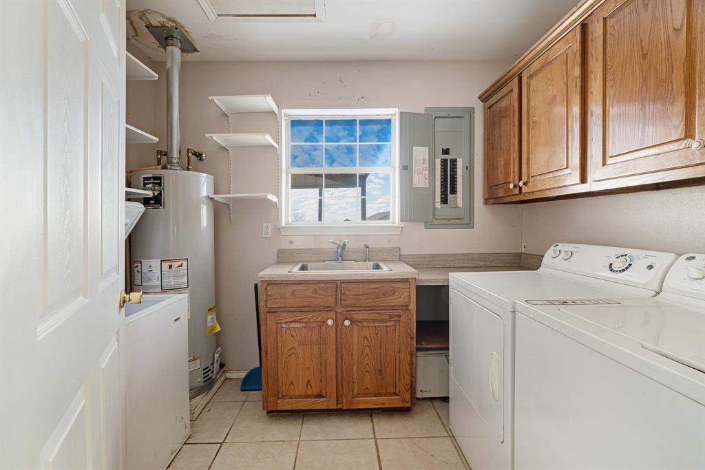 3754 County Road 11300 Property Photo 7