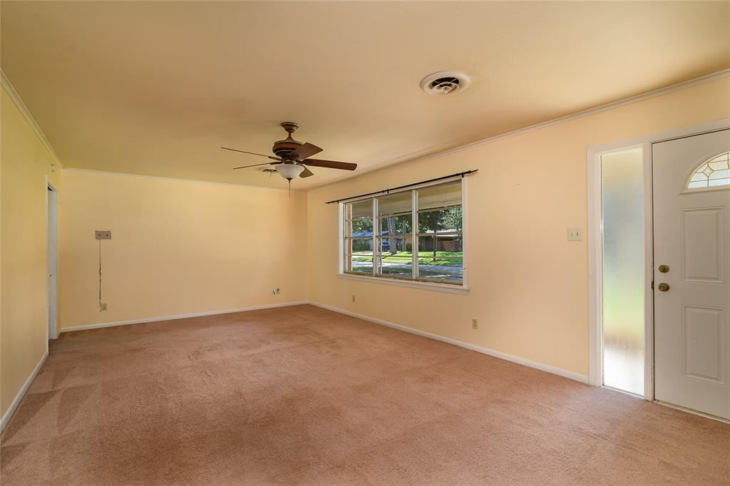 5810 Lovers Lane Property Photo 3