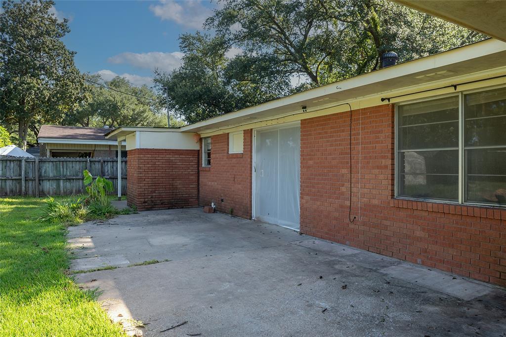 5810 Lovers Lane Property Photo 18