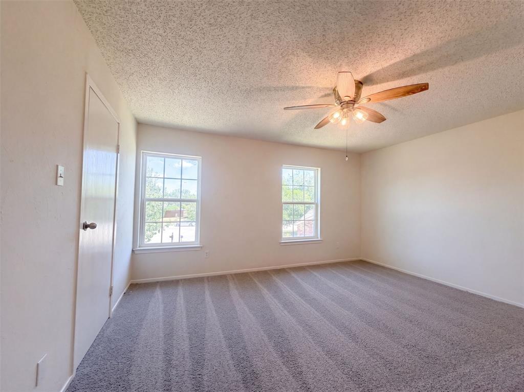 526 Royal Valley Road Property Photo 10