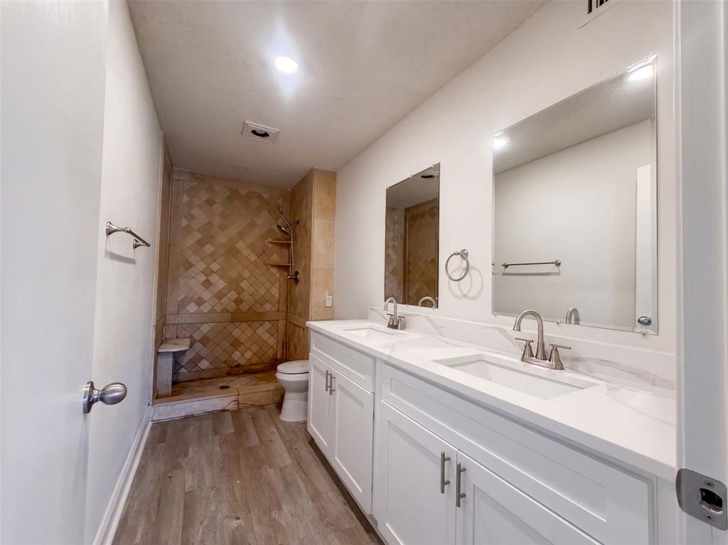 526 Royal Valley Road Property Photo 12