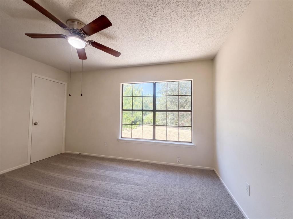 526 Royal Valley Road Property Photo 18