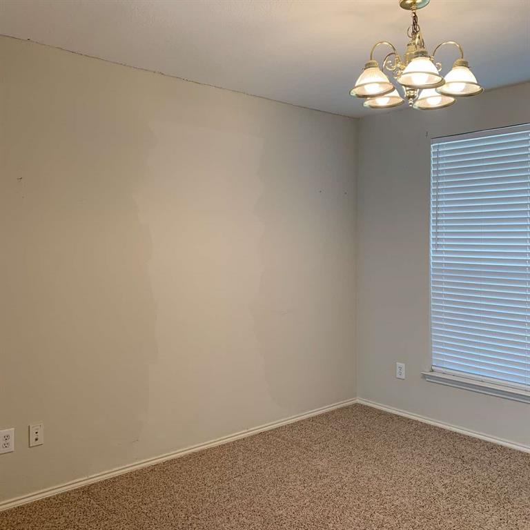 208 N Rolling Meadows Drive Property Photo 9