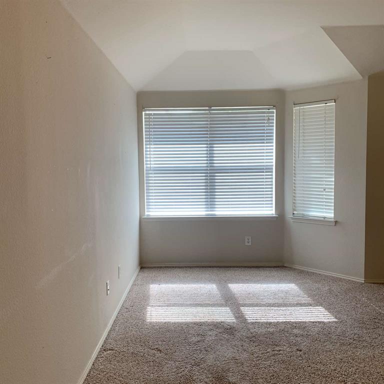 208 N Rolling Meadows Drive Property Photo 10