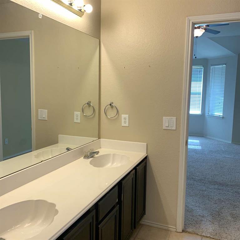 208 N Rolling Meadows Drive Property Photo 13