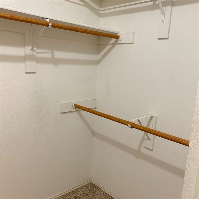 208 N Rolling Meadows Drive Property Photo 16